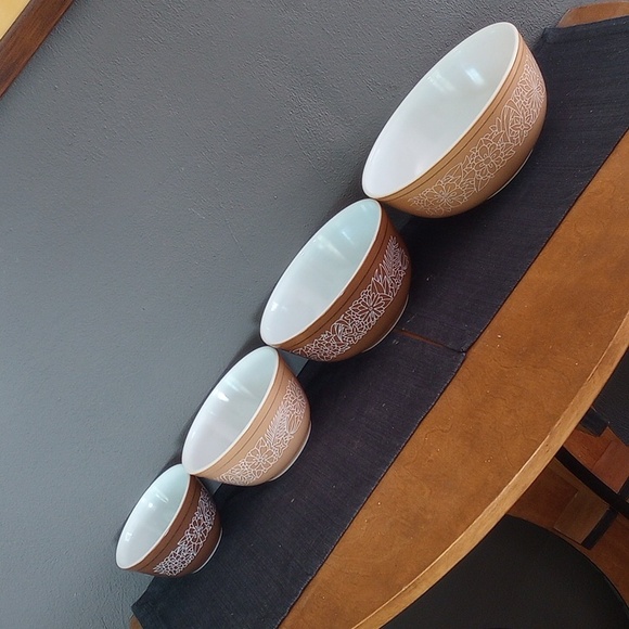 Pyrex Woodland Mixing Bowls COMPLETE SET - Picture 3 of 5